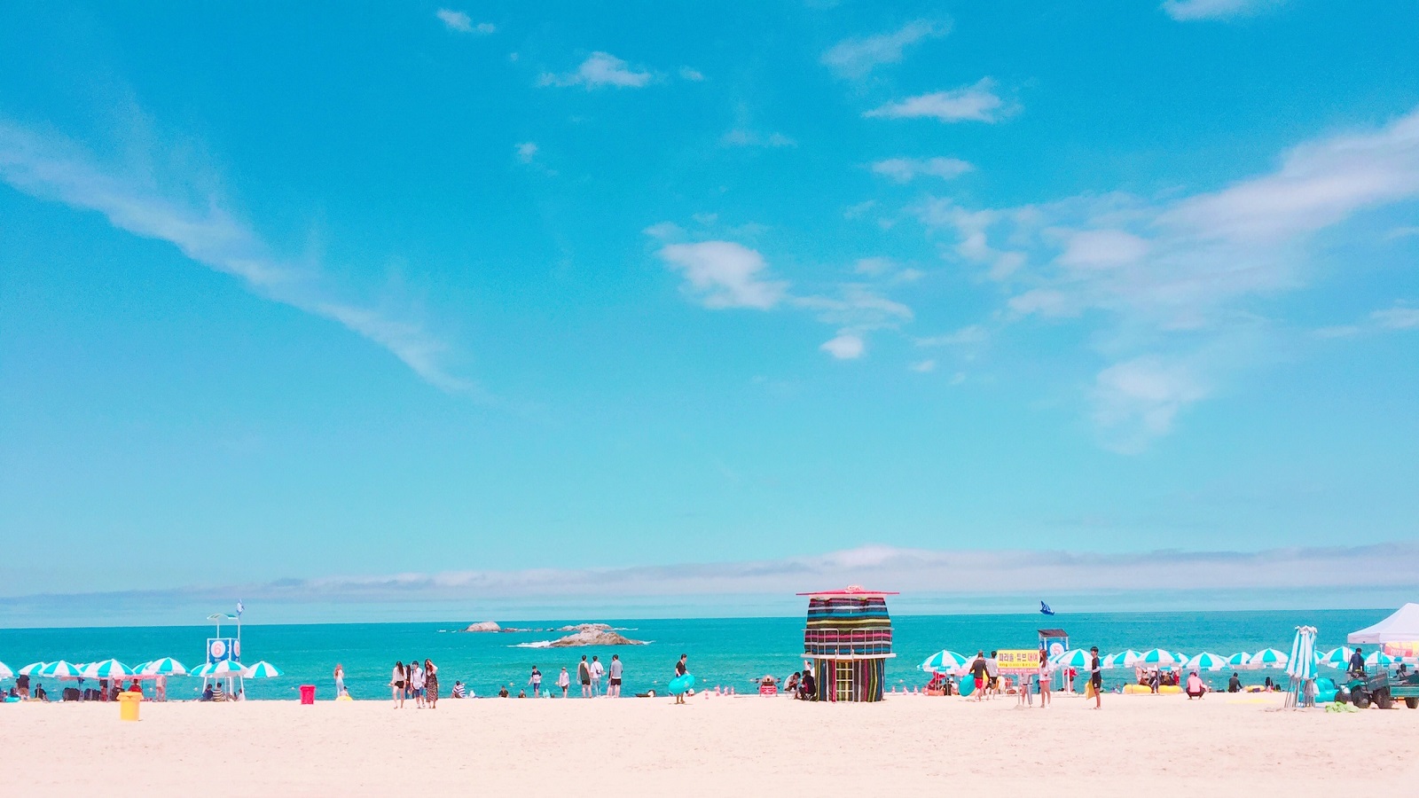 places to visit in korea Gang-reung city gyeong-po beach